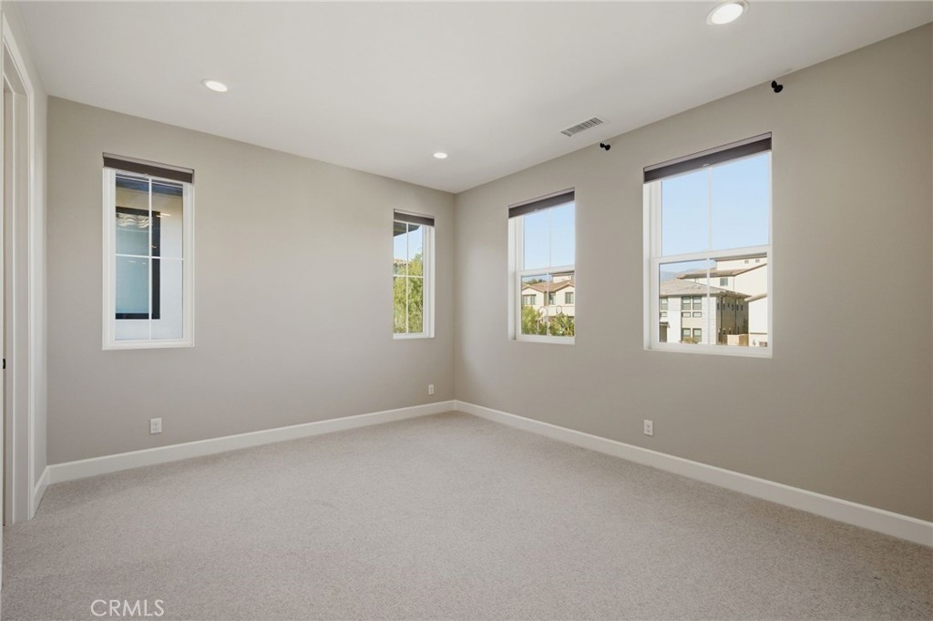 17 Ponte Property Photo 50