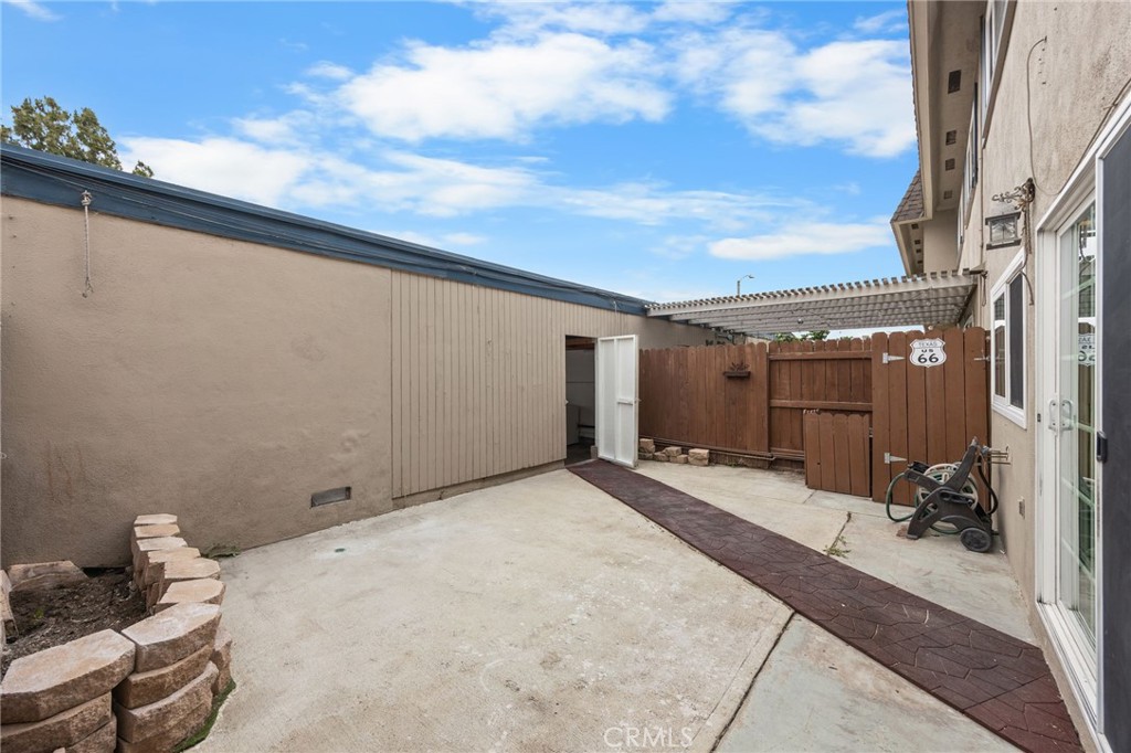 4469 Larwin Ave Property Photo 35