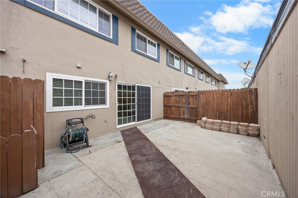 4469 Larwin Ave Property Photo 37