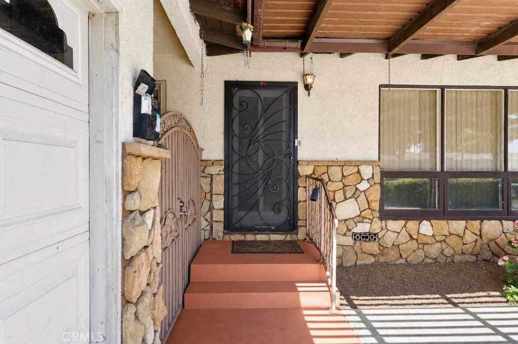 513 Newkirk Property Photo 3