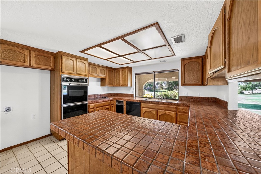 17998 Pebble Beach Property Photo 35