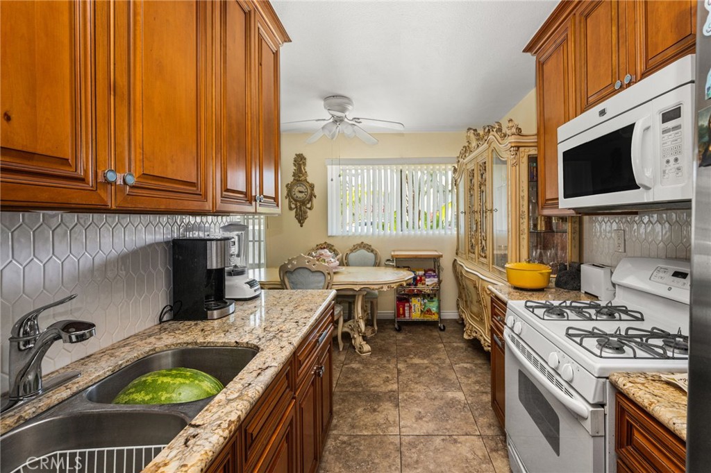 1256 N Placentia Property Photo 10