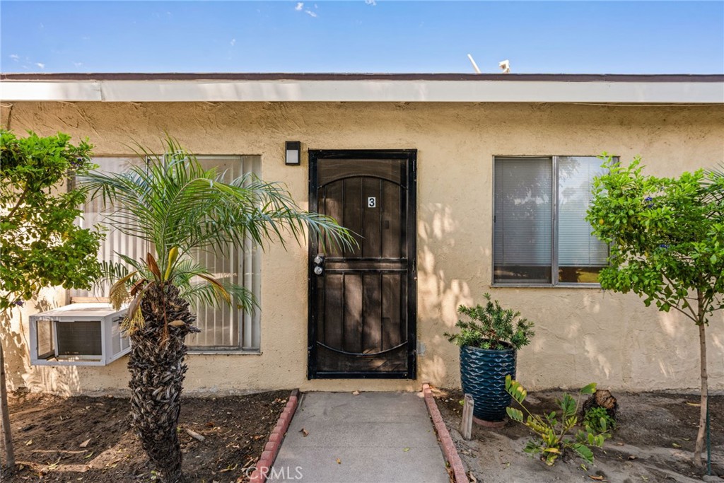 1256 N Placentia Property Photo 17