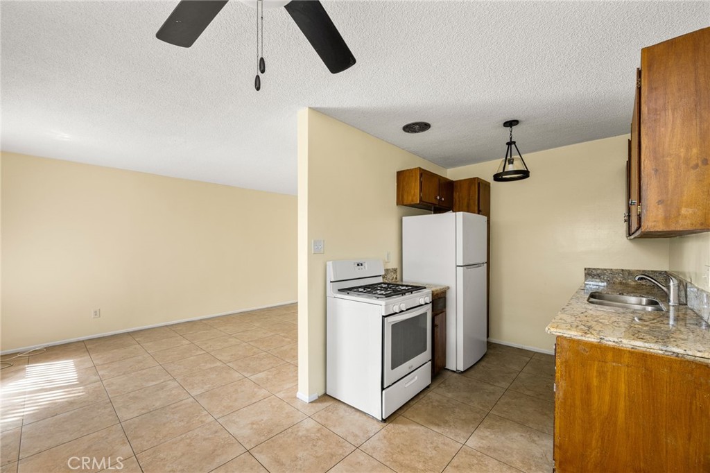 1256 N Placentia Property Photo 24