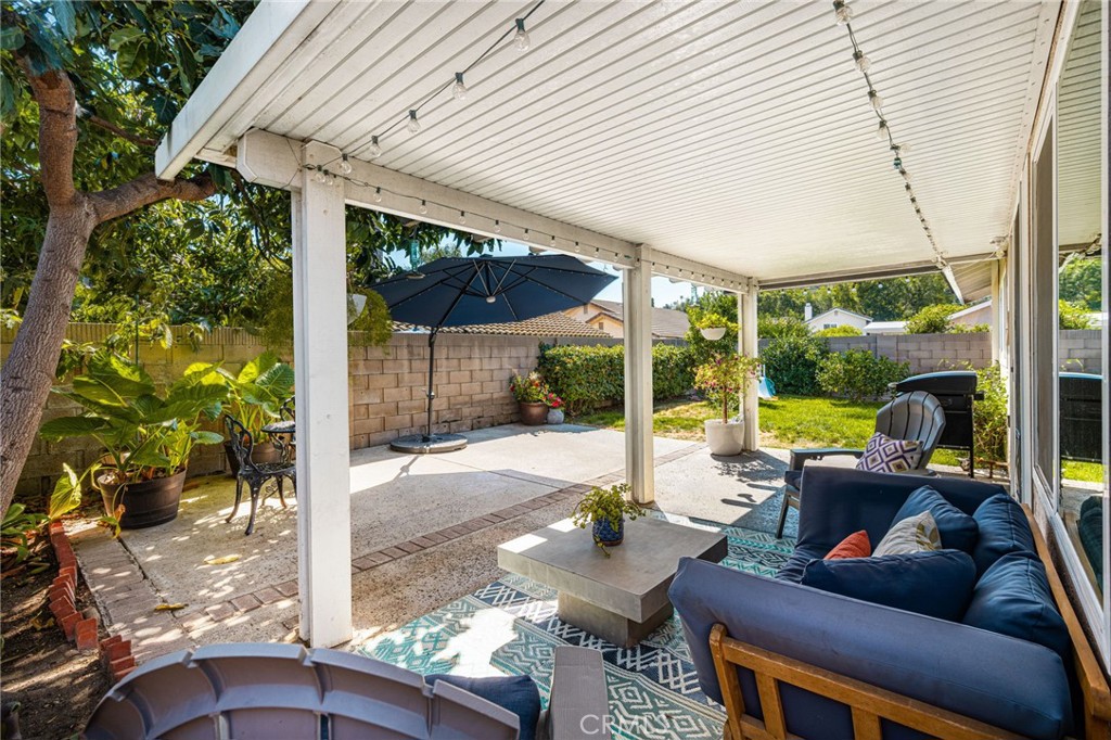 1231 N Dolores Property Photo 15