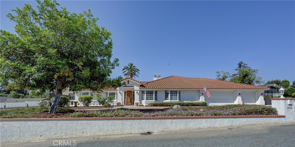 18932 Via Sereno Property Photo 1