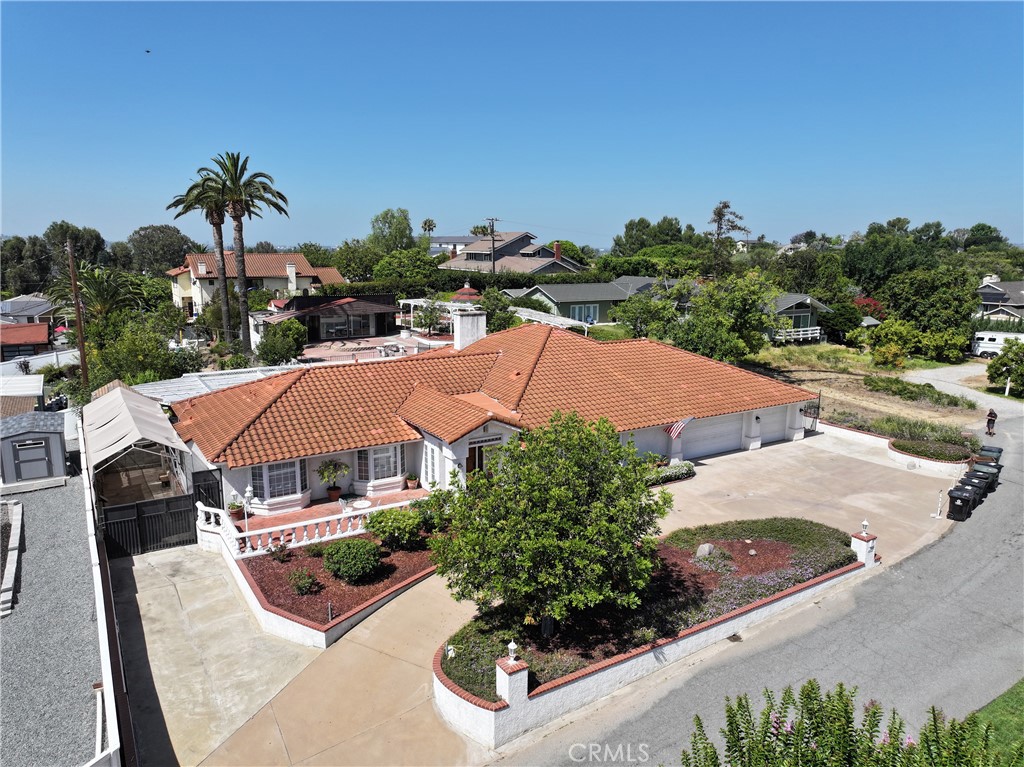 18932 Via Sereno Property Photo 4