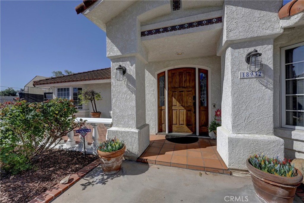 18932 Via Sereno Property Photo 5