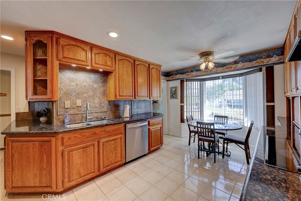18932 Via Sereno Property Photo 16