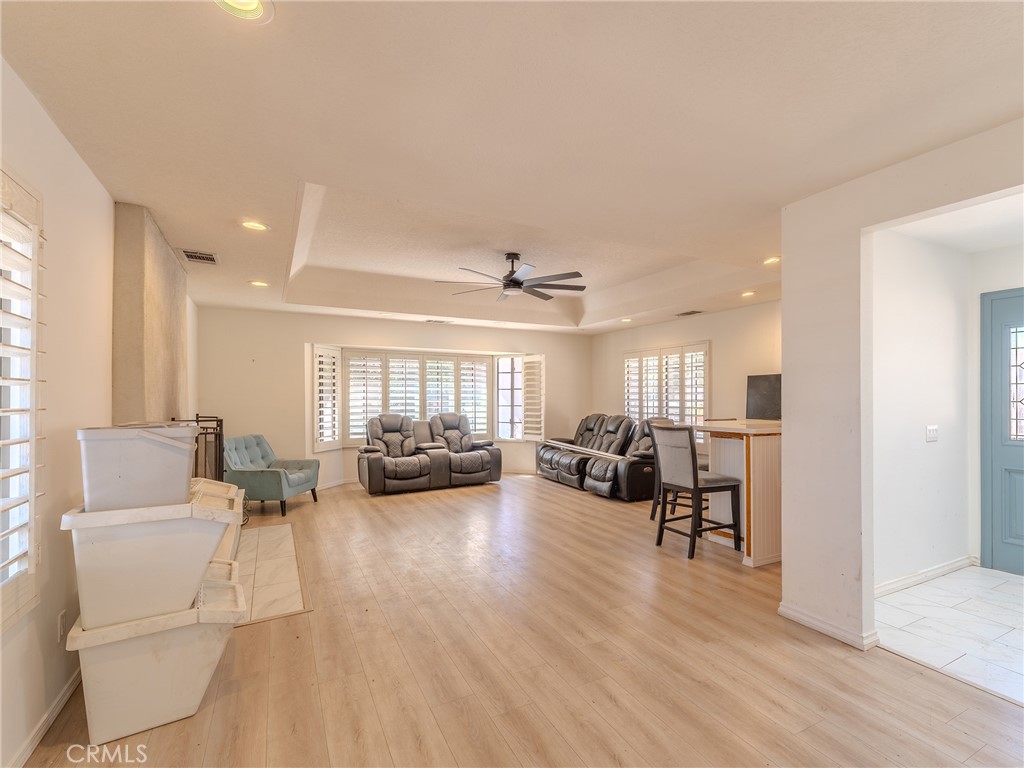 10410 Live Oak Property Photo 11