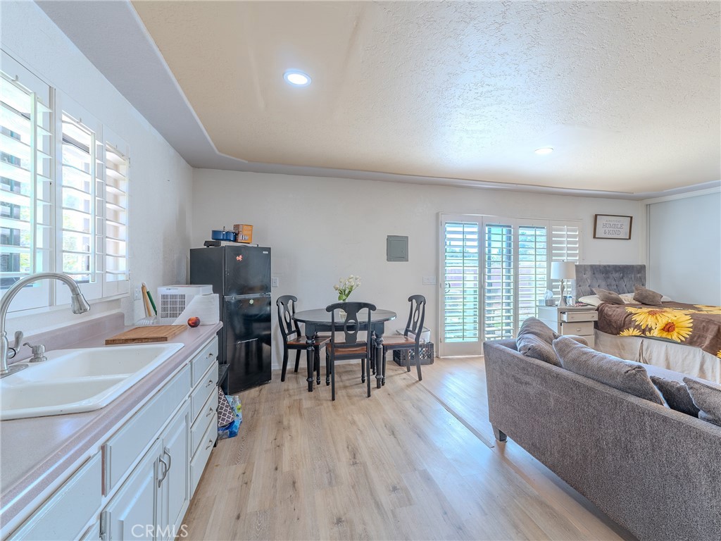 10410 Live Oak Property Photo 18