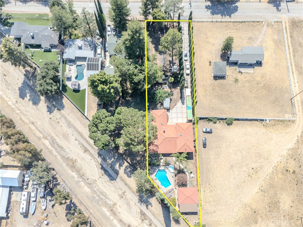 10410 Live Oak Property Photo 23