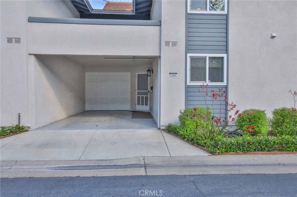 10406 Carlyle Court Property Photo 1
