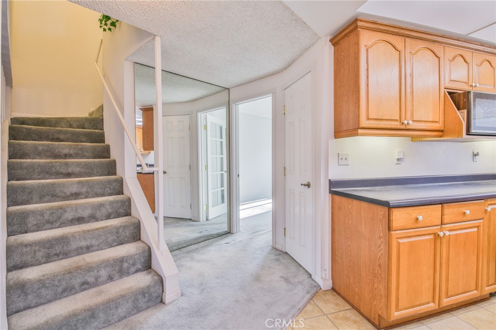 10406 Carlyle Court Property Photo 4