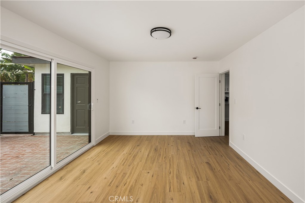 12408 Archwood Property Photo 16