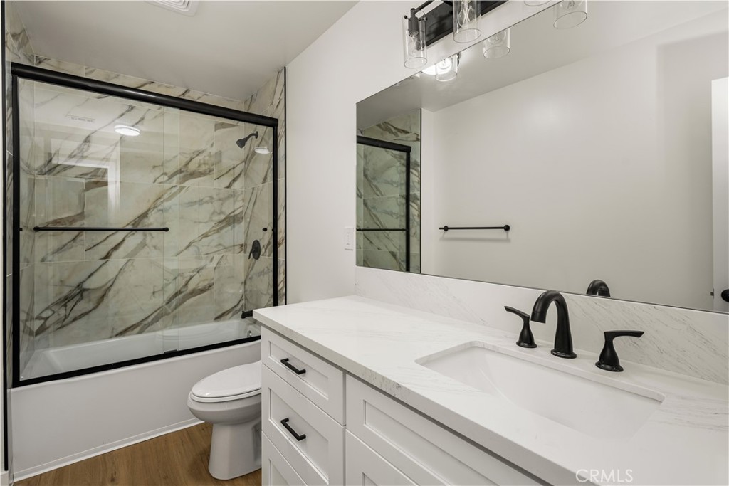 12408 Archwood Property Photo 18