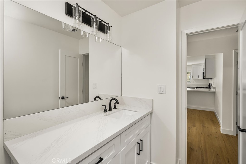 12408 Archwood Property Photo 20
