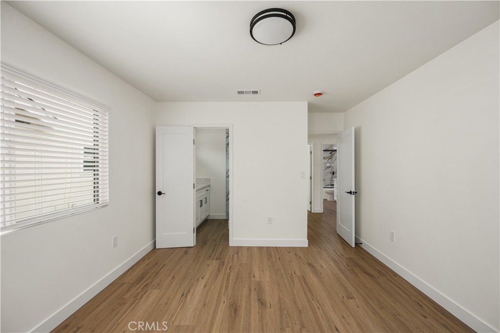 12408 Archwood Property Photo 23