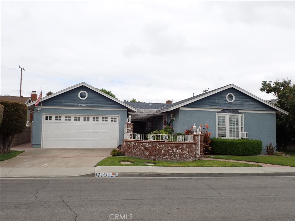 17101 Hague Property Photo 1