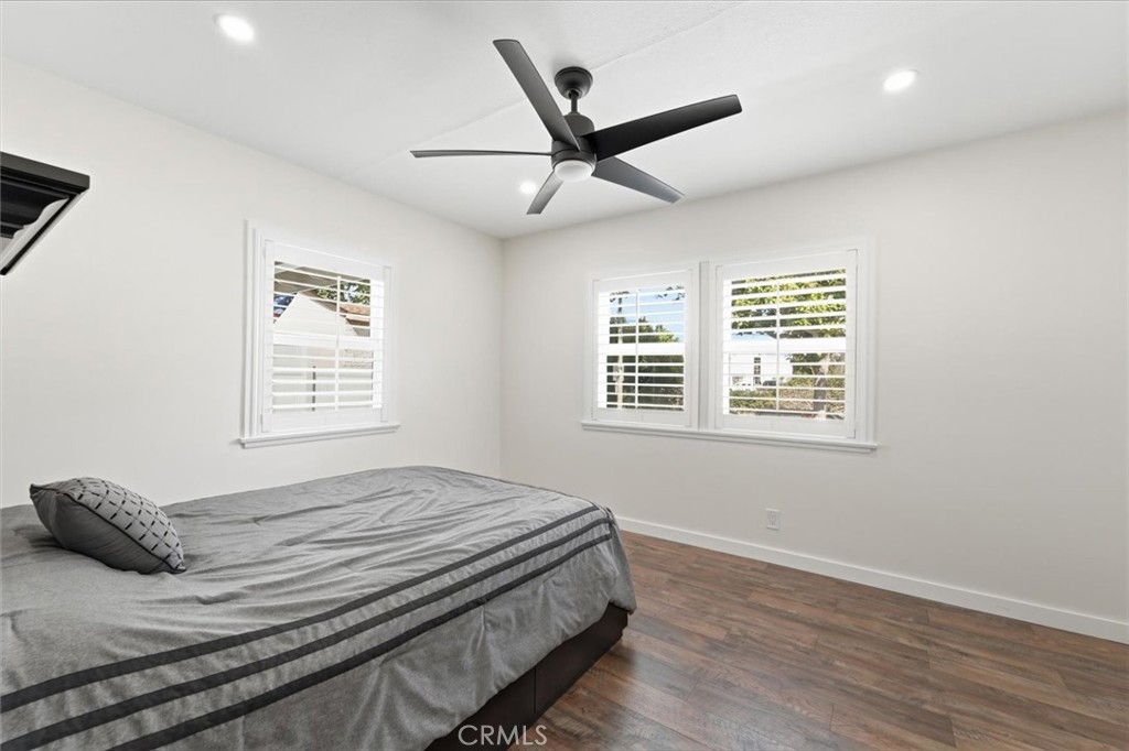 3329 N Los Coyotes Diagonal Property Photo 19