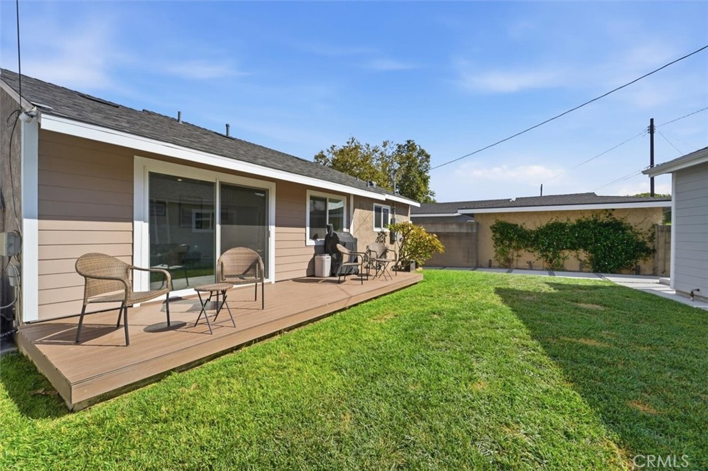 3329 N Los Coyotes Diagonal Property Photo 23