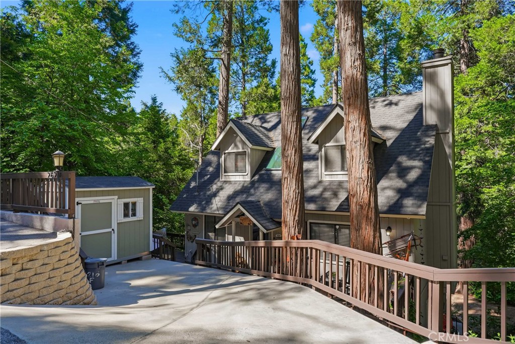 26216 Lake Forest Property Photo 1
