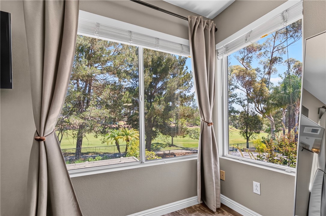 1355 Canterbury Property Photo 28