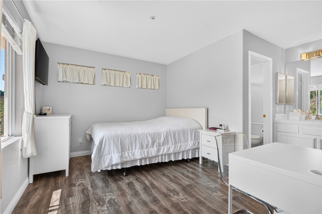 1355 Canterbury Property Photo 32