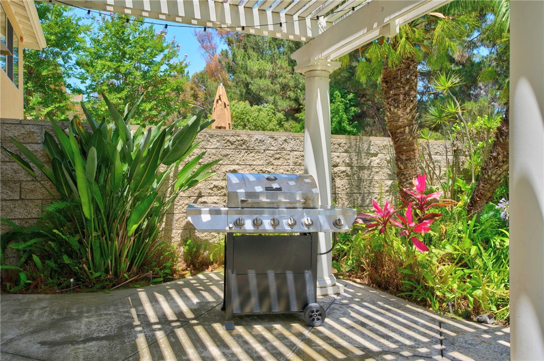 1355 Canterbury Property Photo 42