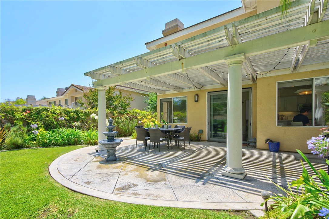 1355 Canterbury Property Photo 43