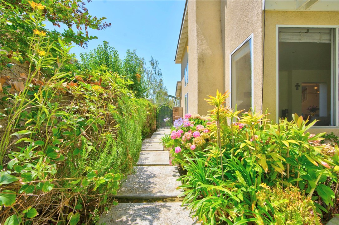 1355 Canterbury Property Photo 45