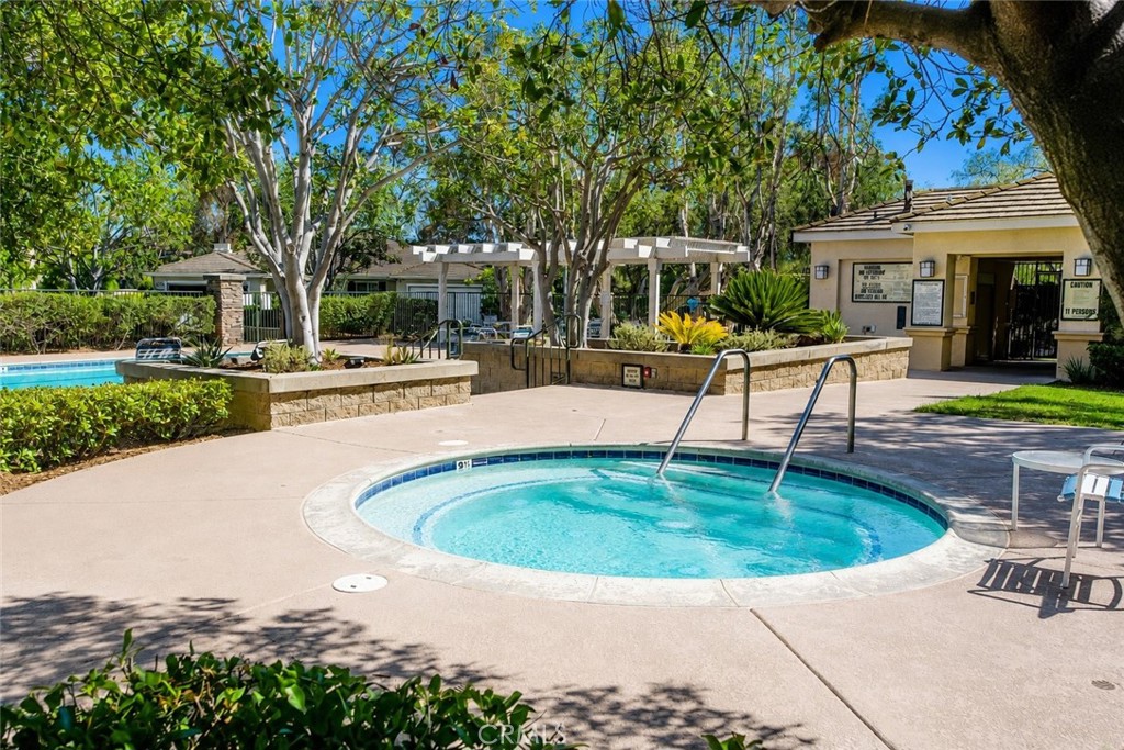 1355 Canterbury Property Photo 49