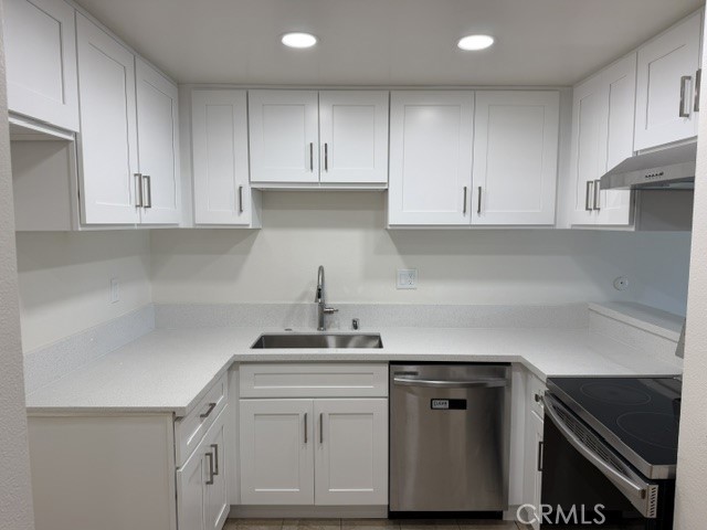 3054 Associated 26 Property Photo 1