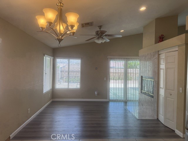80486 Suncastle Property Photo 2