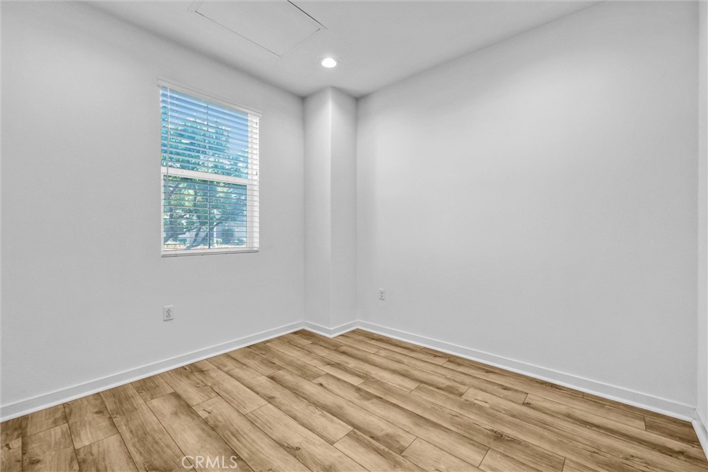 575 S Mosaic Property Photo 5
