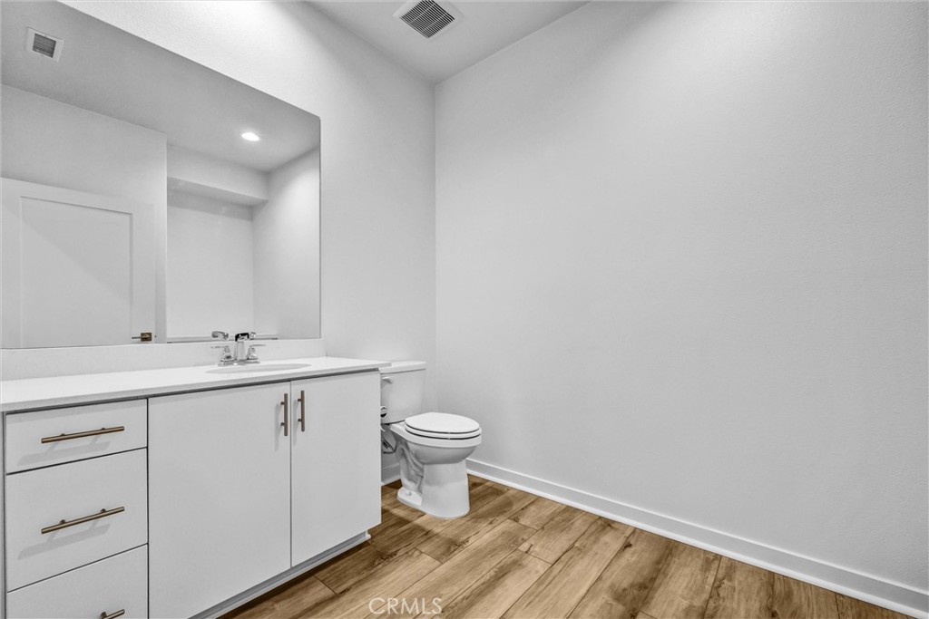 575 S Mosaic Property Photo 7