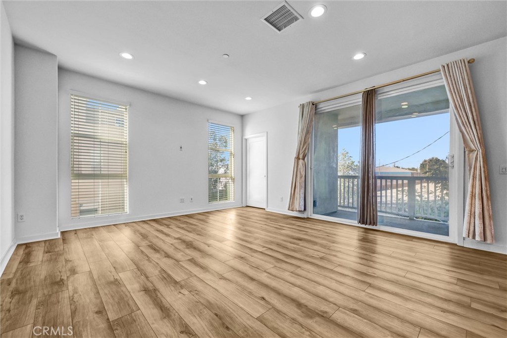 575 S Mosaic Property Photo 10