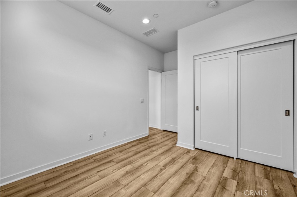 575 S Mosaic Property Photo 33