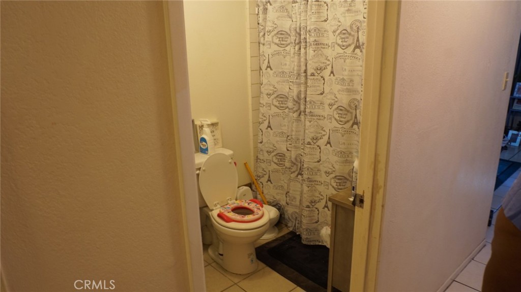 11167 S San Pedro Property Photo 3