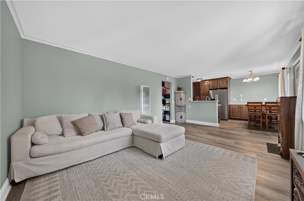 14315 Broadway Property Photo 3