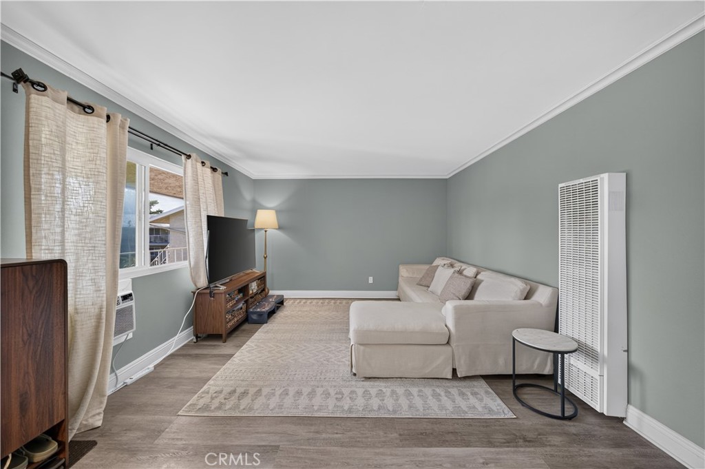 14315 Broadway Property Photo 4
