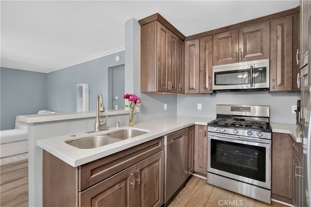 14315 Broadway Property Photo 9