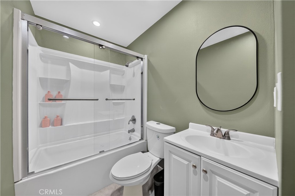 14315 Broadway Property Photo 12