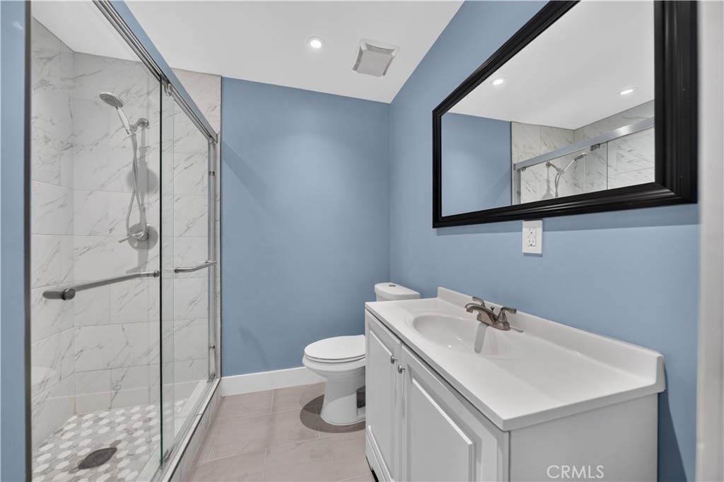 14315 Broadway Property Photo 15