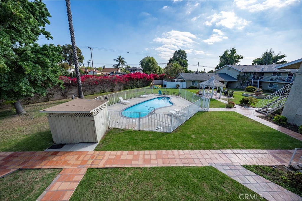 14315 Broadway Property Photo 19