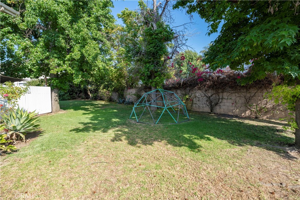 14315 Broadway Property Photo 24