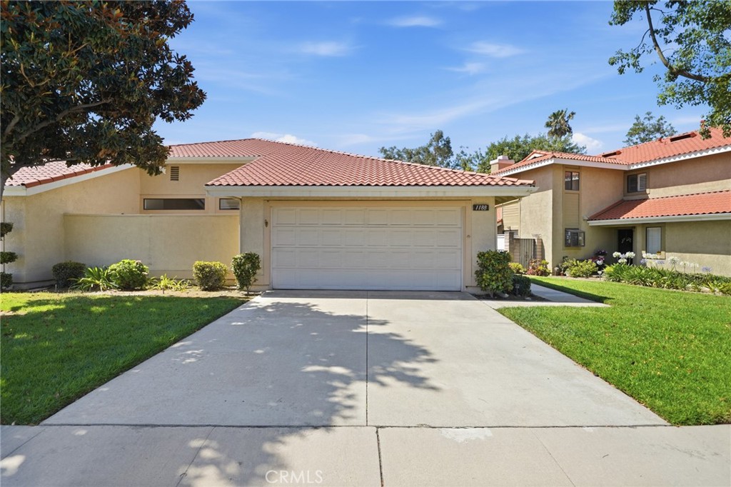 1188 Winged Foot Property Photo 1
