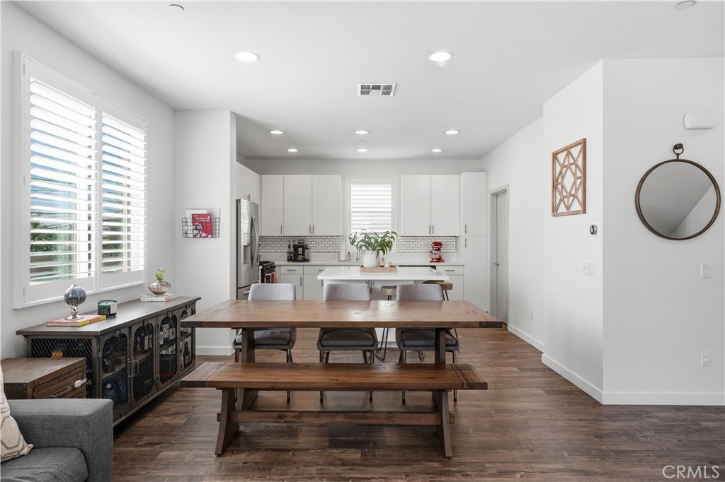 809 S Anaheim Boulevard 101 Property Photo 7