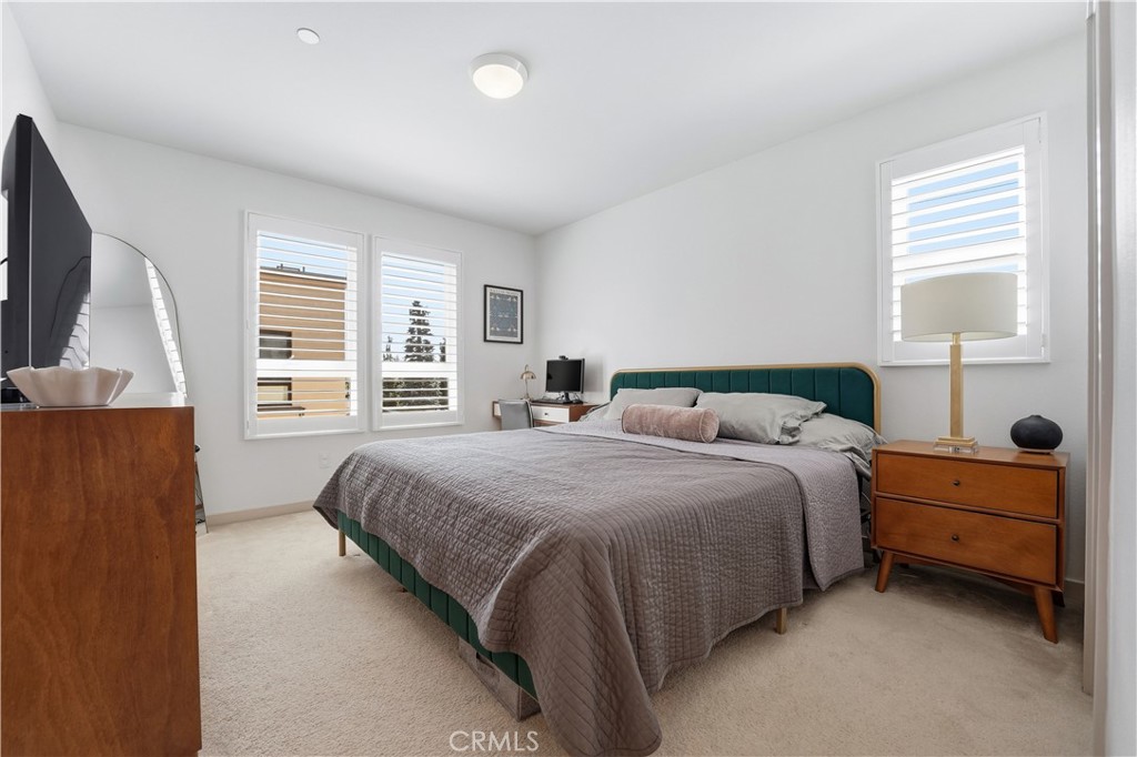 809 S Anaheim Boulevard 101 Property Photo 17