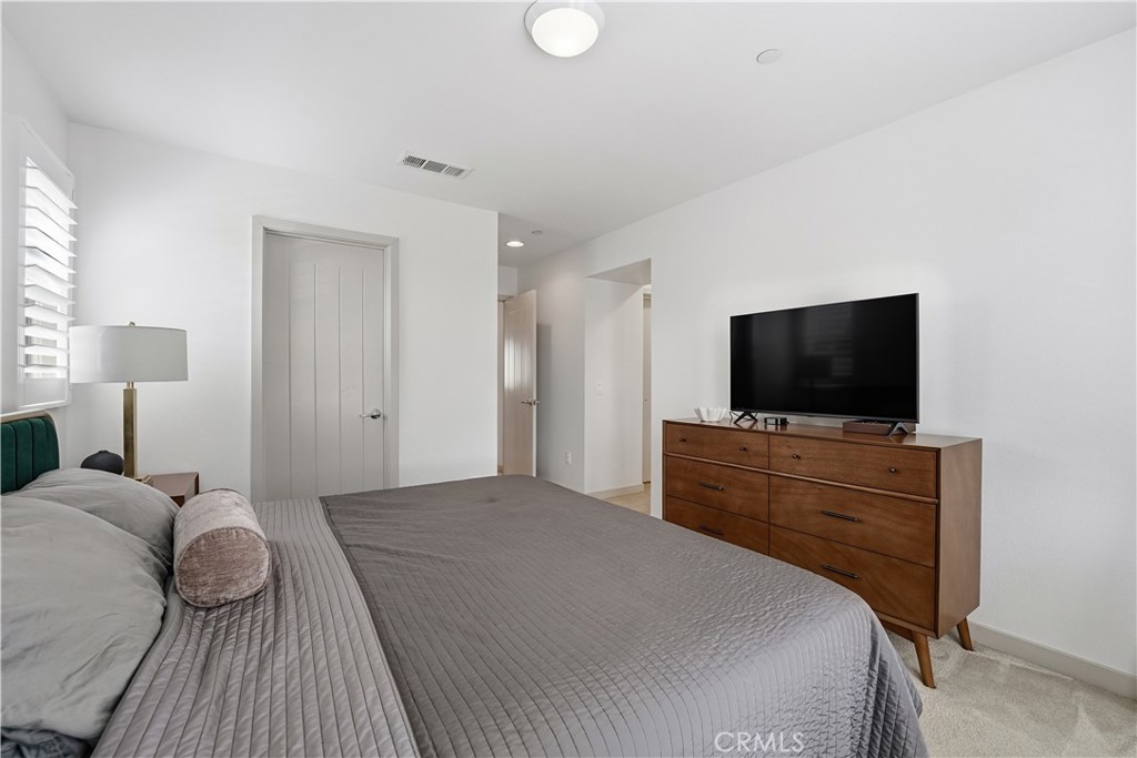 809 S Anaheim Boulevard 101 Property Photo 18